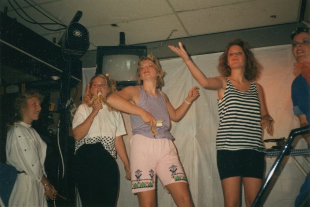 1990Amazingmeezing019.jpg