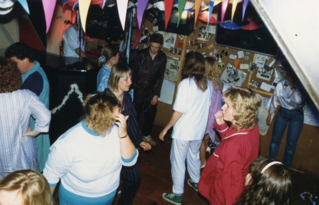 1990Pyamaparty012.jpg