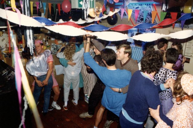 1990Pyamaparty026.jpg