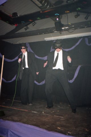 Amazingmeezing016.jpg