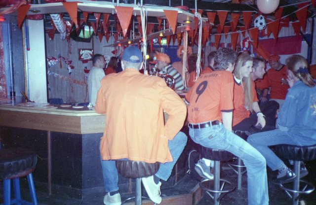 EK001.jpg