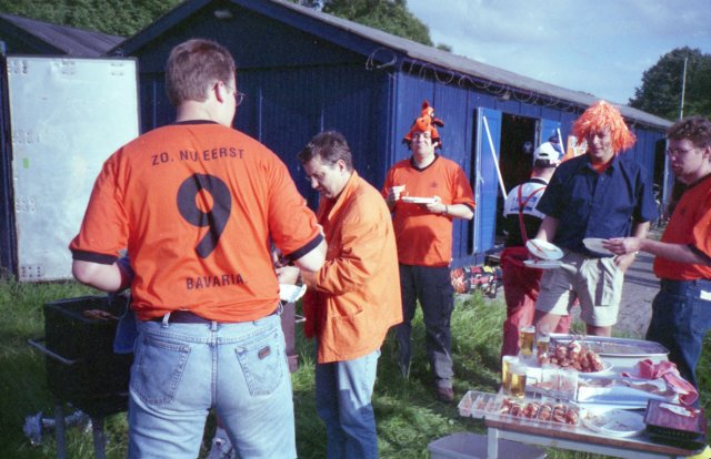 EK003.jpg