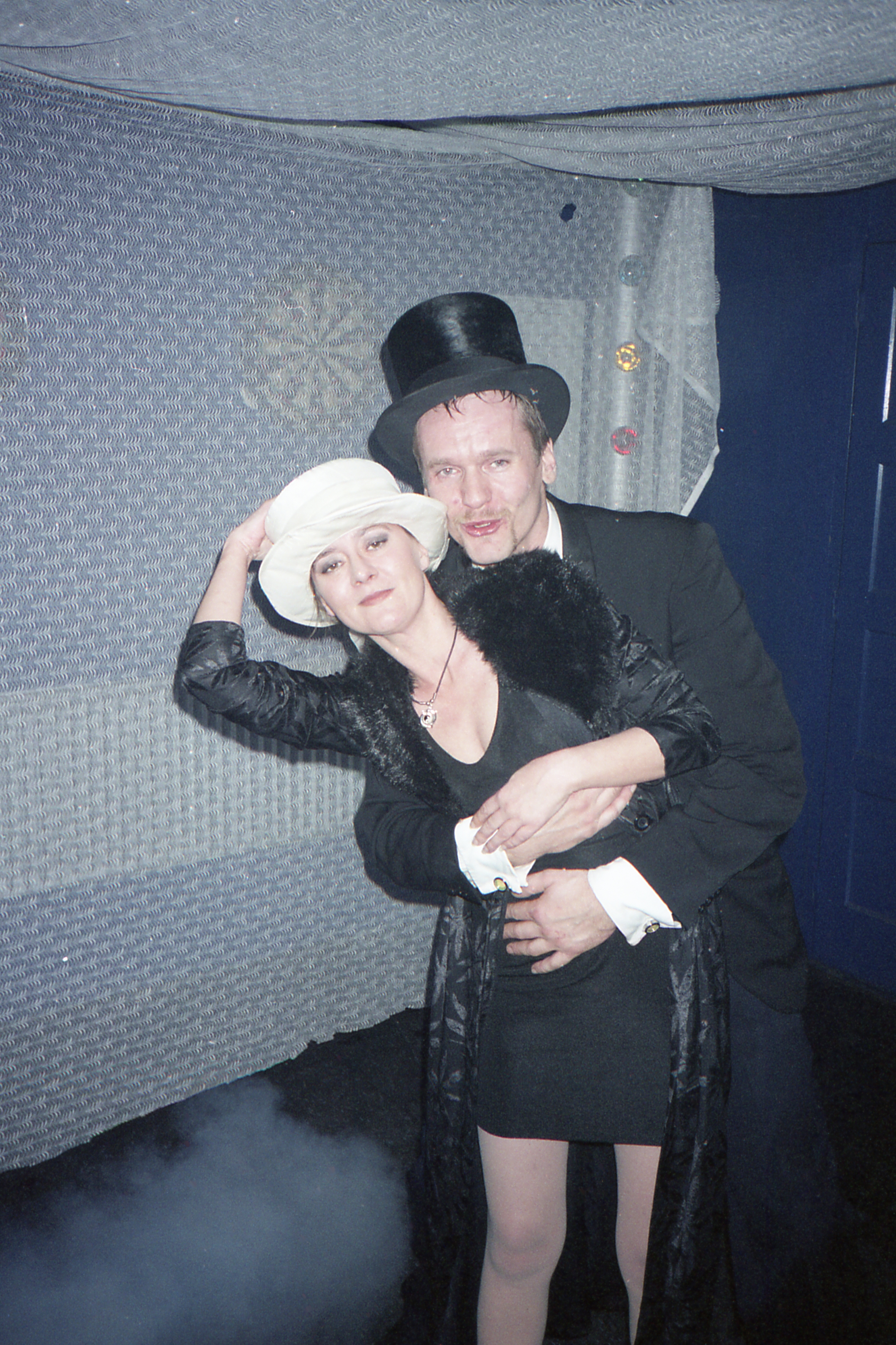 blackandwhiteparty002.jpg