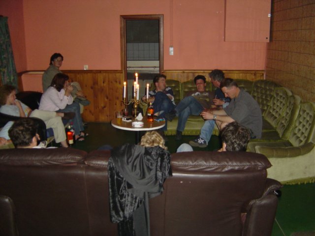 2004HWK008.jpg