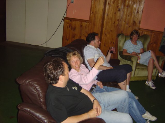 2004HWK010.jpg