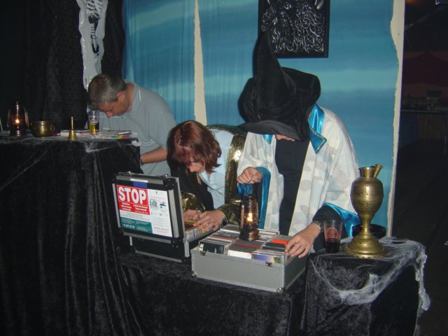 2004HWK014.jpg