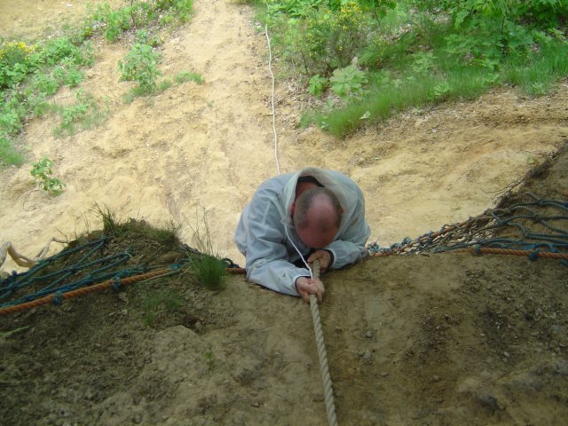 2004HWK031.jpg