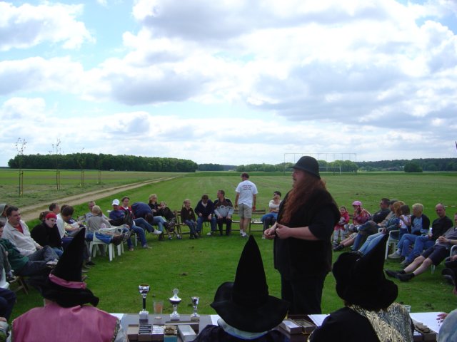 2004HWK034.jpg