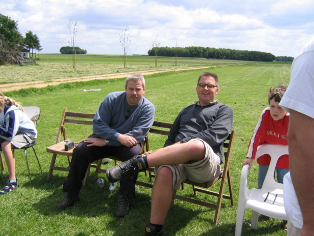 2004HWK063.jpg