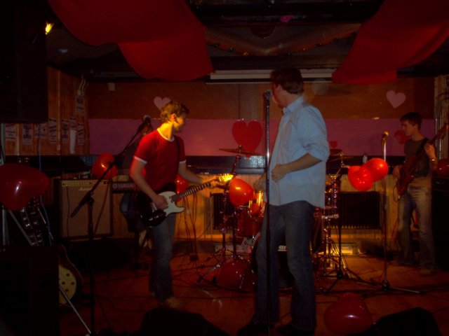 Los3.jpg
