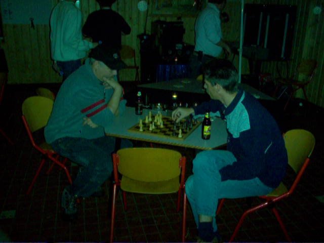 2004NWK4.jpg