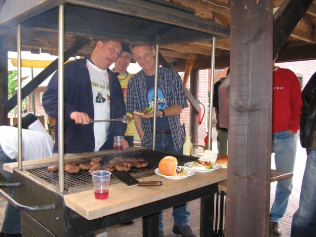 2005HWK16.jpg