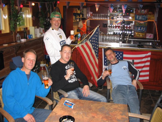 2005HWK18.jpg