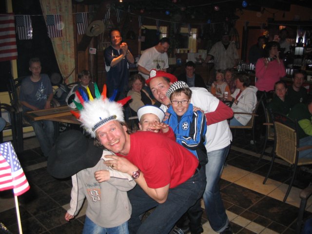 2005HWK40.jpg