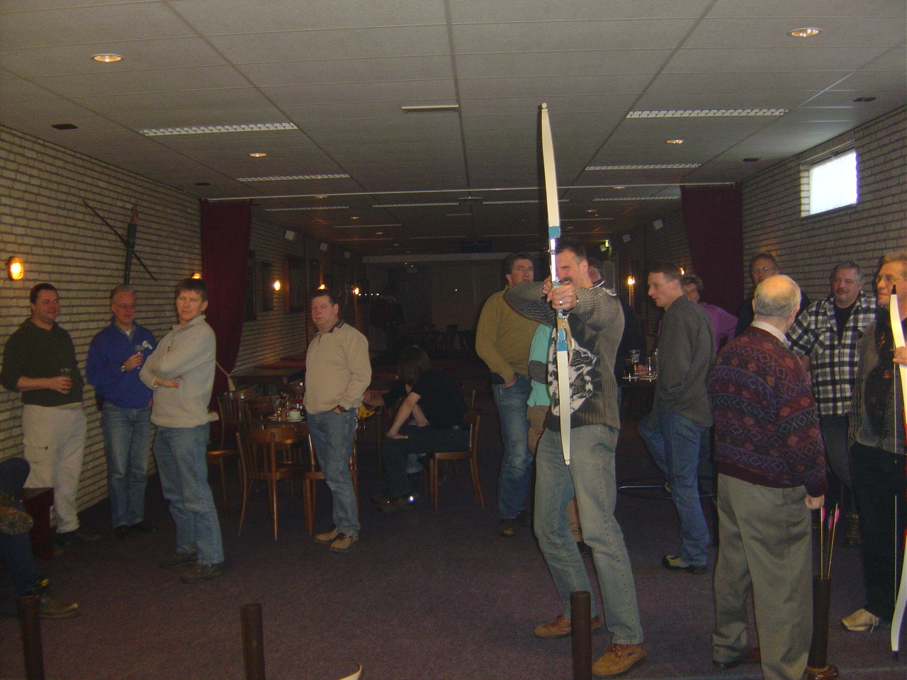 2005HWK102.jpg