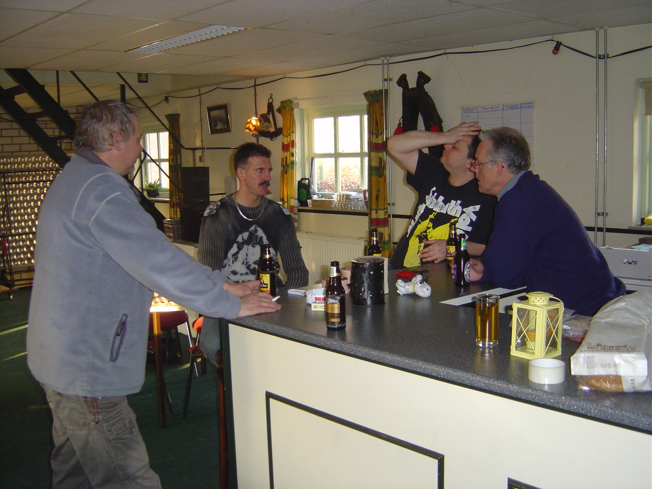 2005HWK6.jpg