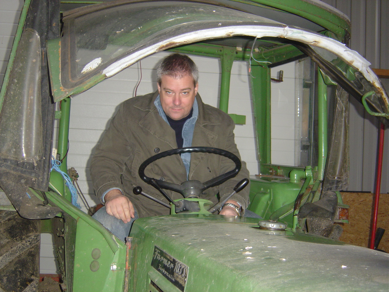 2005HWK63.jpg