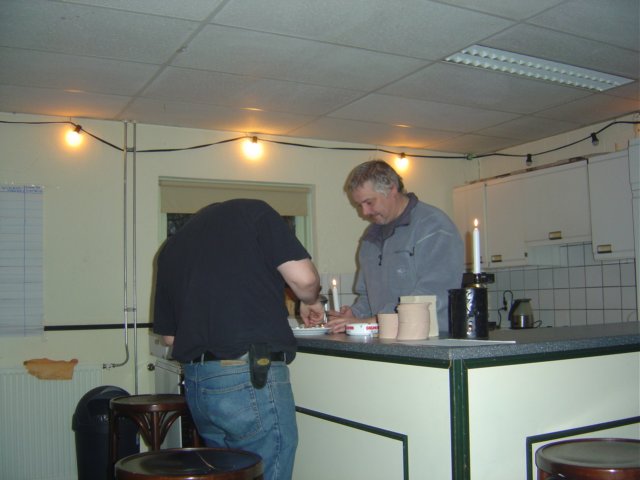 2005HWK13.jpg
