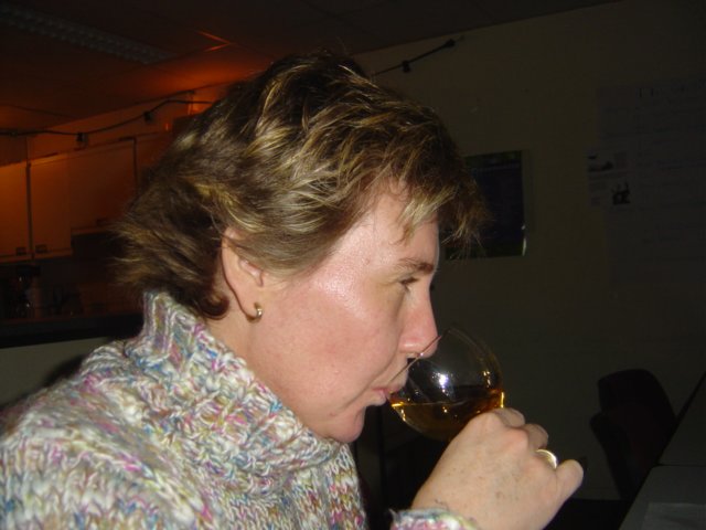 2005HWK14.jpg