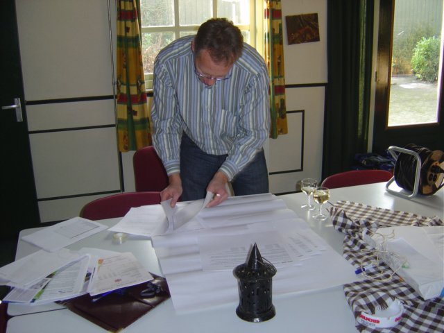 2005HWK7.jpg