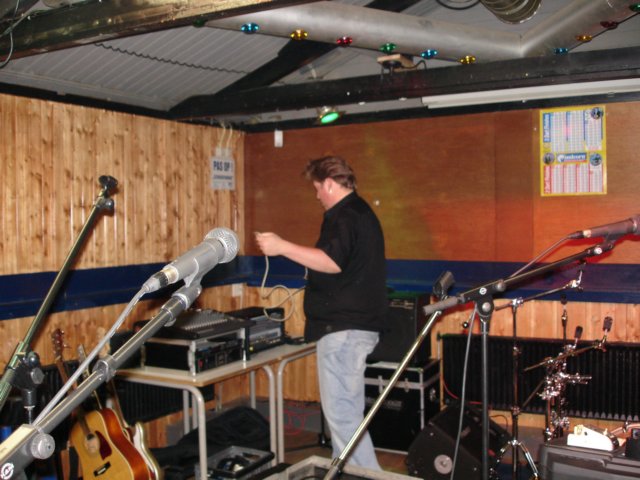 2006Orangewhip4.jpg