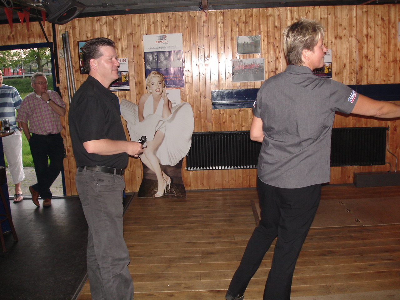 2007Dartclinic25.jpg