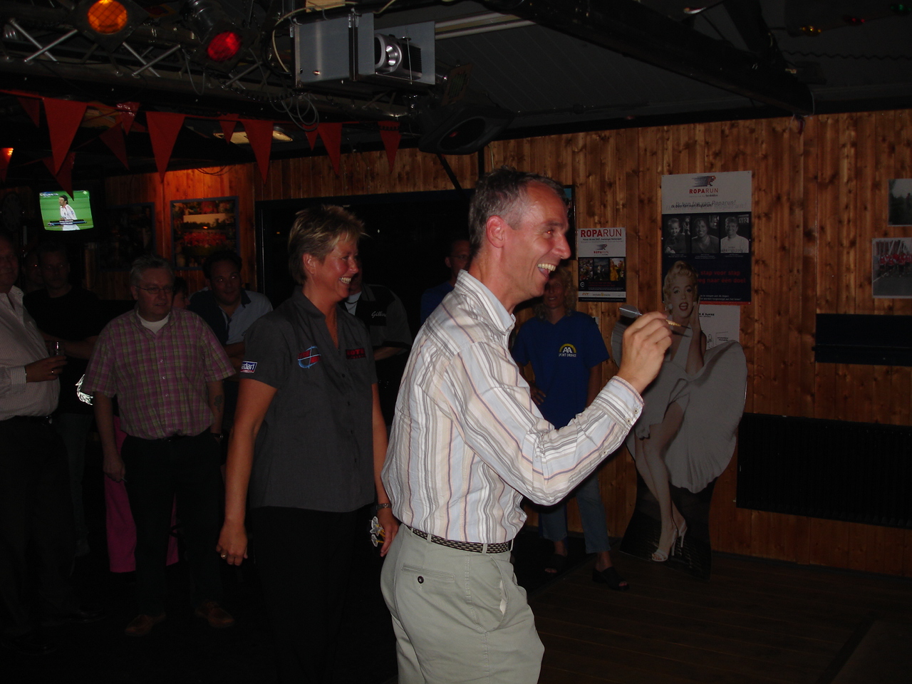 2007Dartclinic40.jpg
