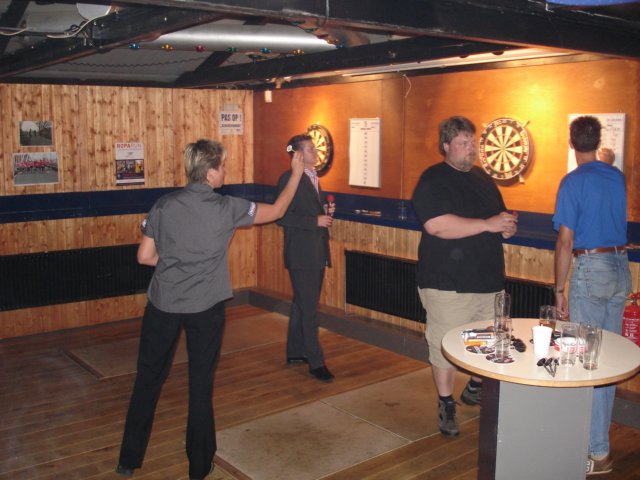 2007Dartclinic16.jpg