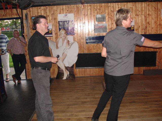 2007Dartclinic25.jpg