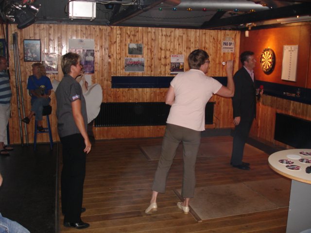 2007Dartclinic29.jpg