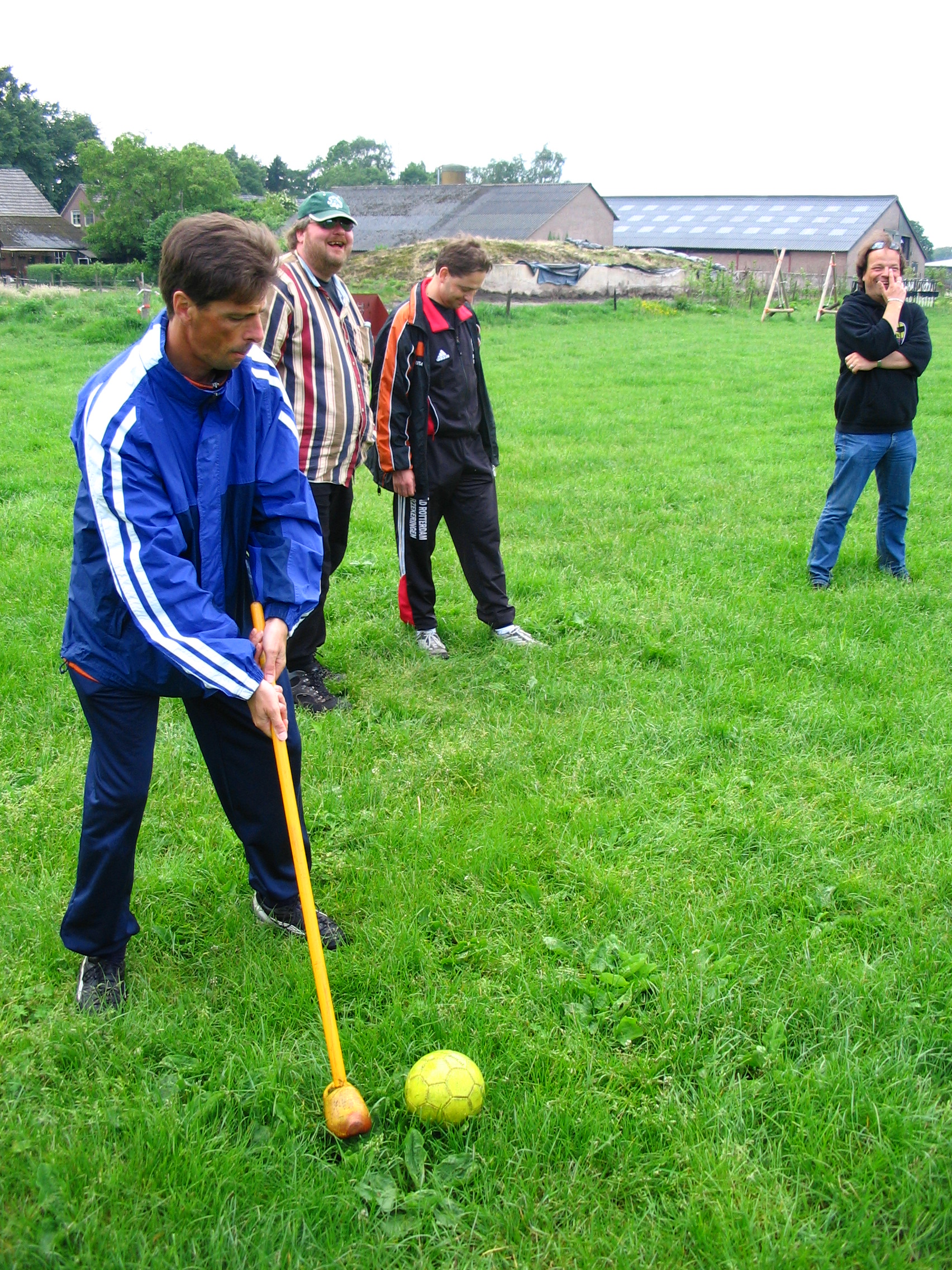 2007HWK27.jpg