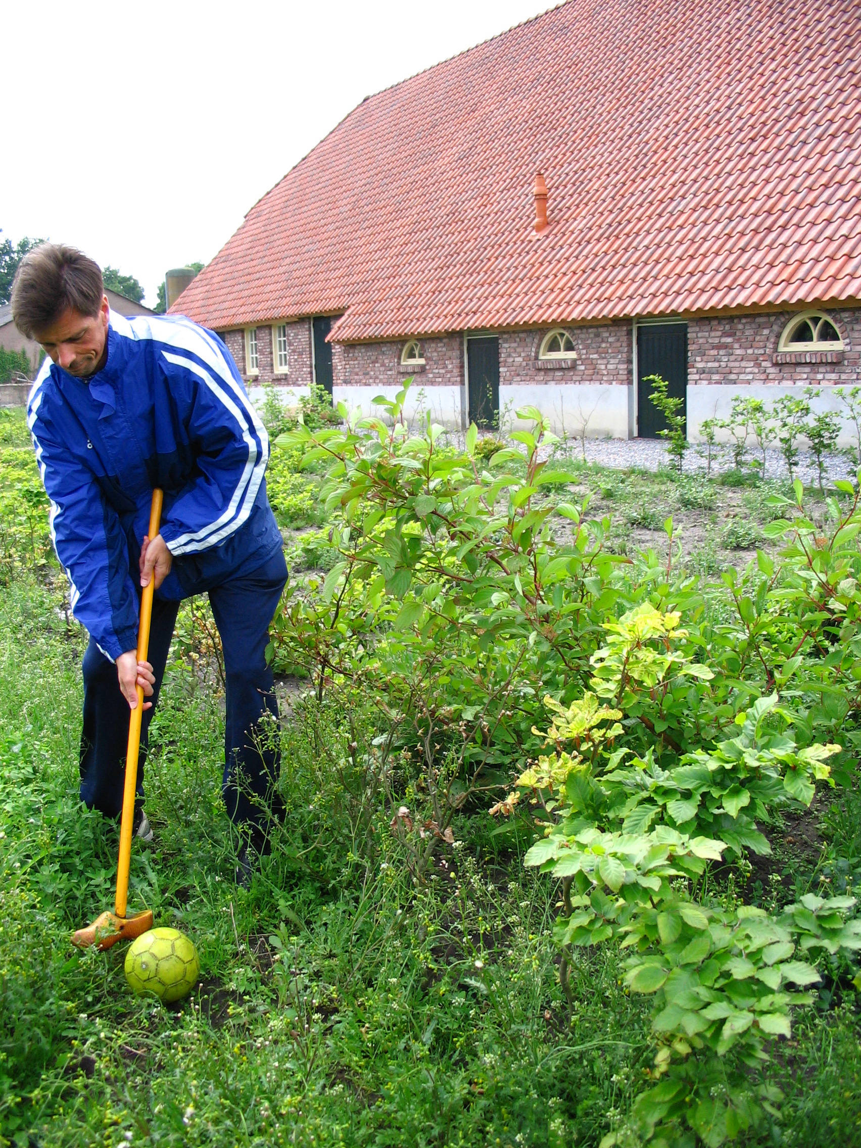 2007HWK28.jpg