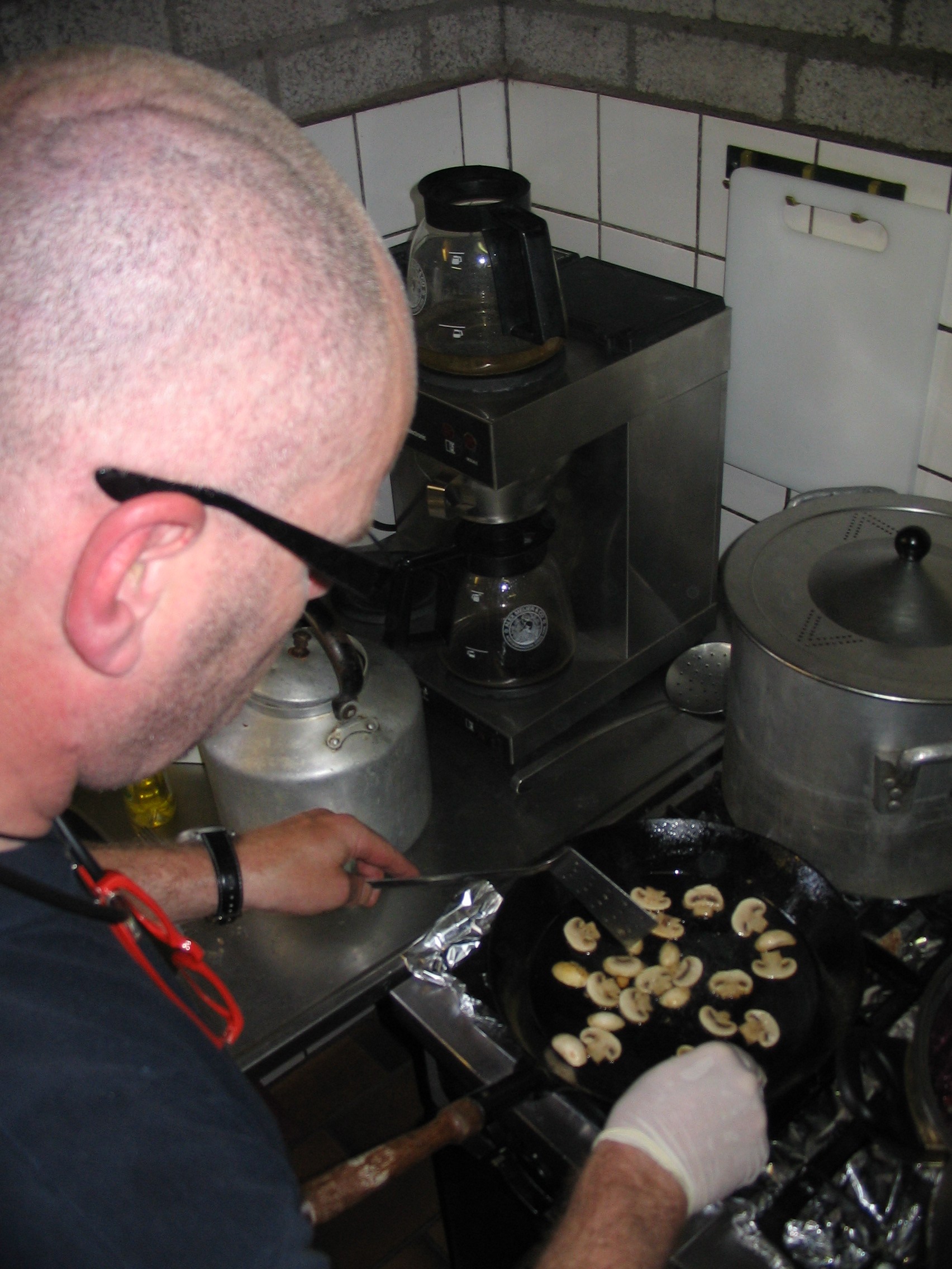 2007HWK38.jpg