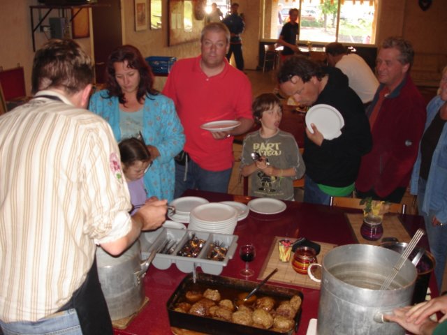 2007HWK102.jpg