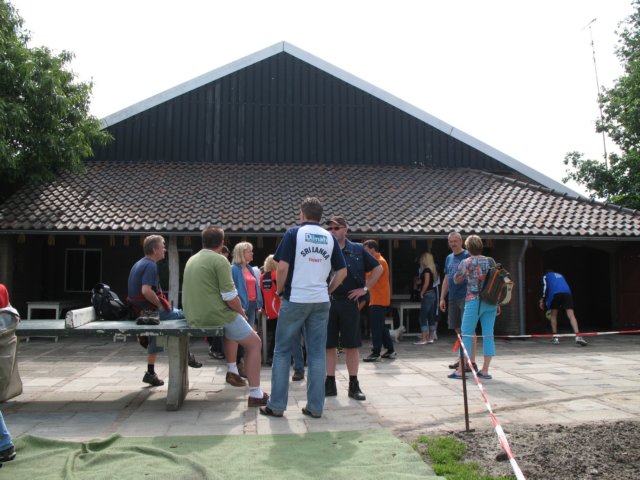 2007HWK110.jpg