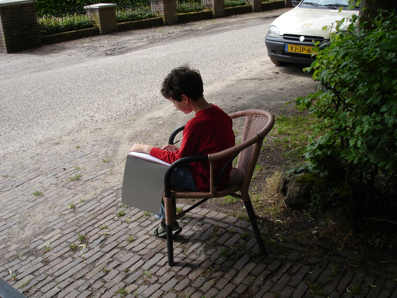 2007HWK122.jpg