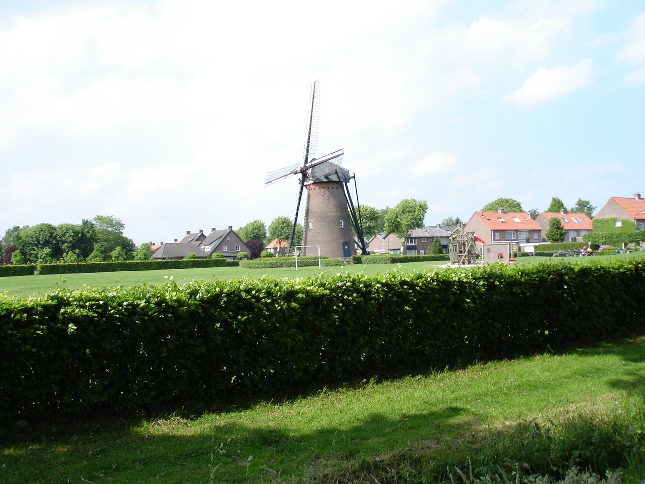 2007HWK134.jpg