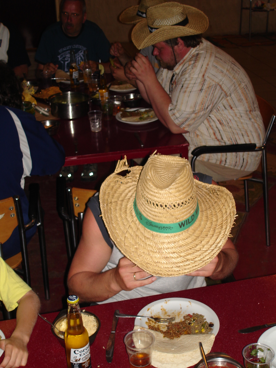 2007HWK166.jpg