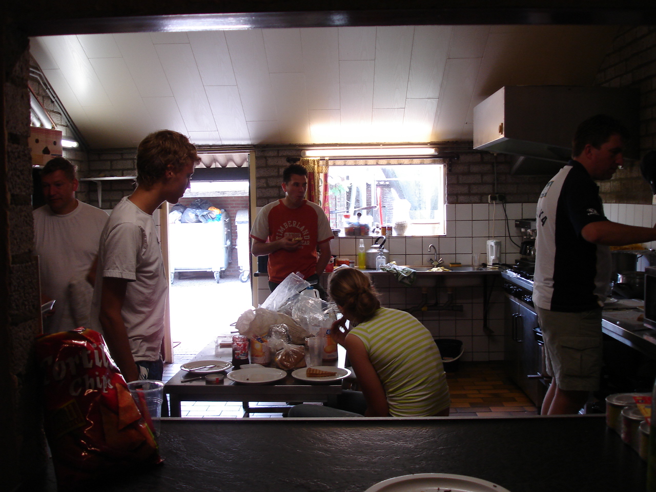 2007HWK199.jpg