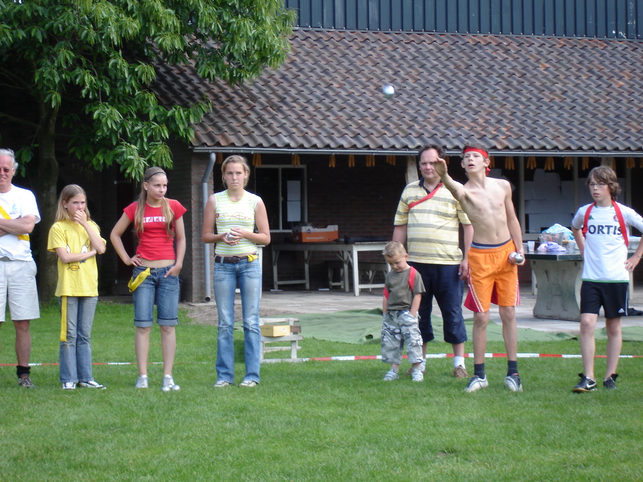 2007HWK233.jpg