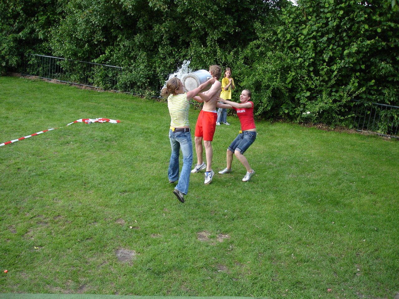 2007HWK297.jpg