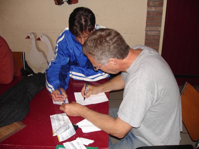 2007HWK103.jpg