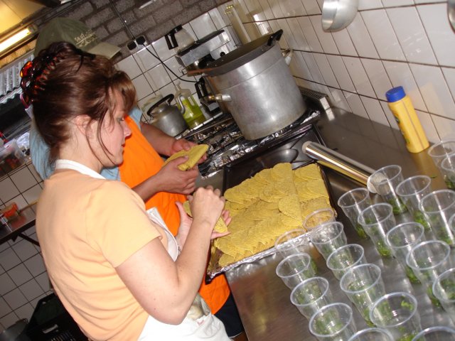 2007HWK154.jpg