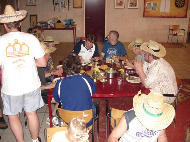 2007HWK165.jpg