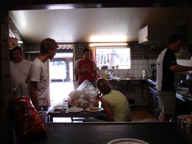 2007HWK199.jpg