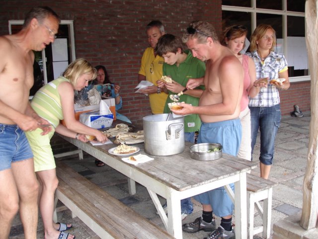 2007HWK209.jpg