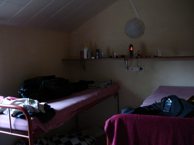 2007HWK22.jpg