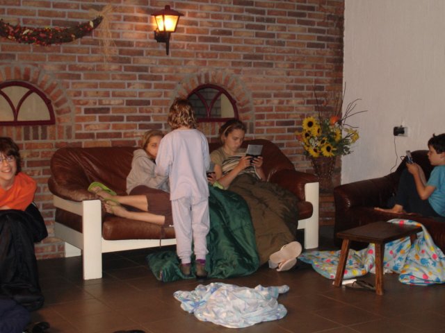 2007HWK27.jpg