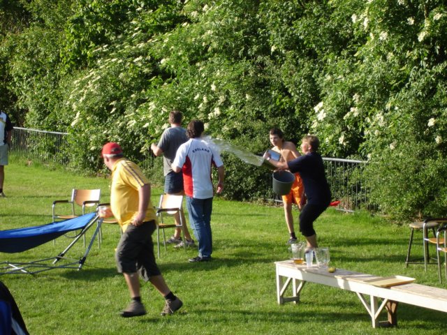 2007HWK303.jpg