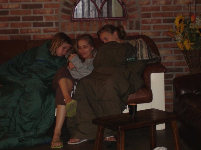2007HWK31.jpg